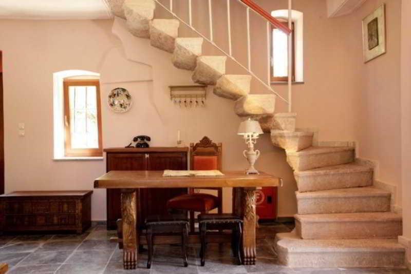 Traditional Hotel Ianthe Véssa Buitenkant foto
