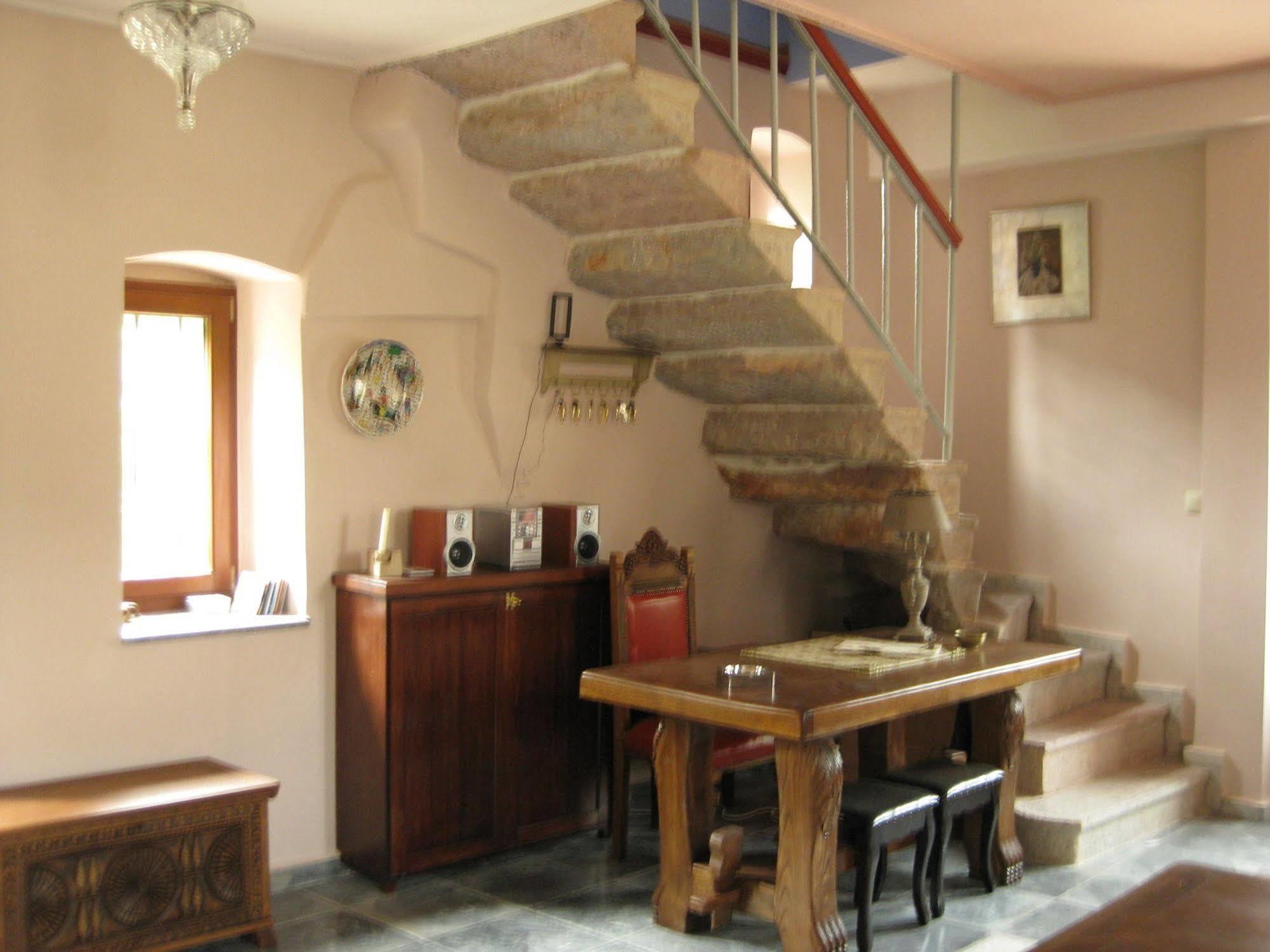 Traditional Hotel Ianthe Véssa Buitenkant foto