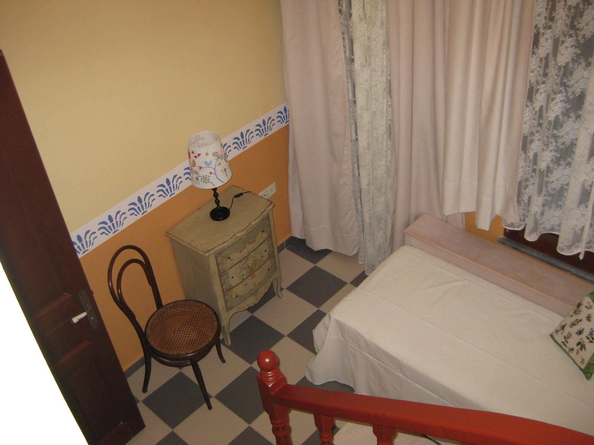 Traditional Hotel Ianthe Véssa Buitenkant foto