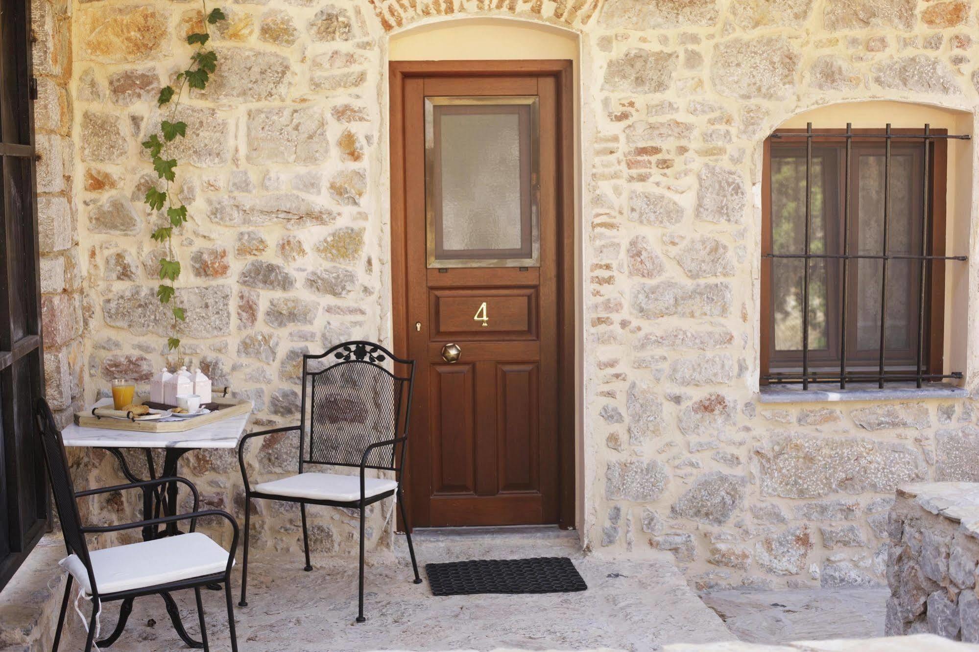 Traditional Hotel Ianthe Véssa Buitenkant foto
